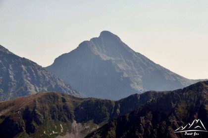 Słowacka góra narodowa Krywań (2494 m.n.p.m.).
