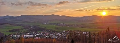 Bozi Hora - piękny zachód słońca.