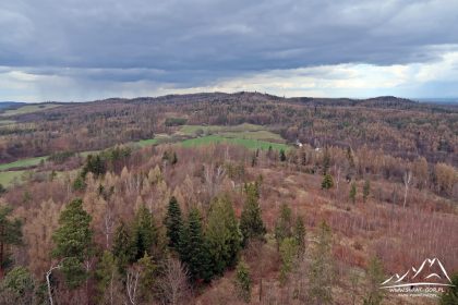 Rejon wzniesienia Kobyla (574 m n.p.m.). 