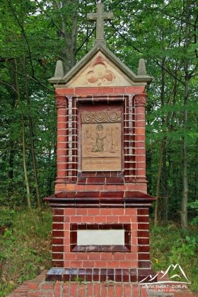 Jedna ze stacji drogi krzyżowej.