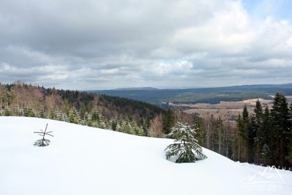 W oddali Góry Stołowe.