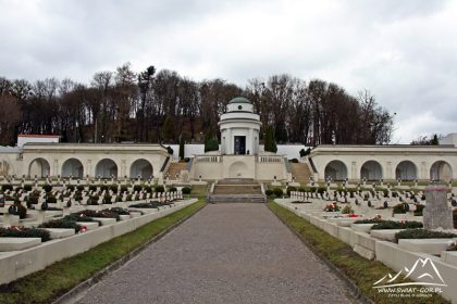 Lwów - Cmentarz Orląt Lwowskich.