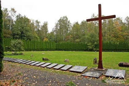 Cmentarz ofiar obozu pracy.