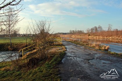 W dole Kłodnica, u góry Kanał Gliwicki.