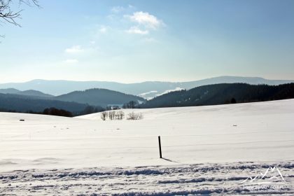 Góry Orlickie z lewej Bukova Hora, z prawej Suchy Vrch.