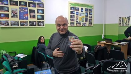 Mirek z odznaką za przejście GSŚ.