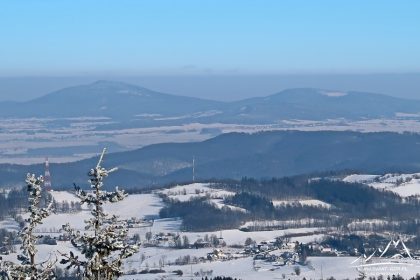 Borowa - widok na Masyw Ślęży.