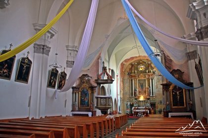 Niemodlin - wnętrze kościoła WNMP.
