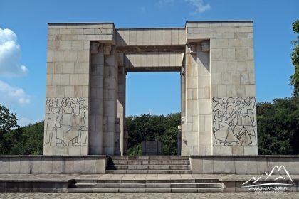 Góra Świętej Anny - Pomnik Czynu Powstańczego.