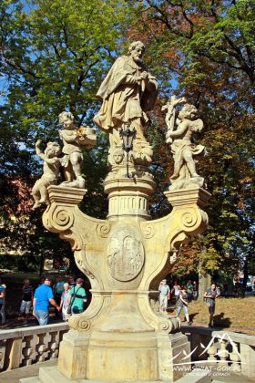 Święty Jan Nepomucen.