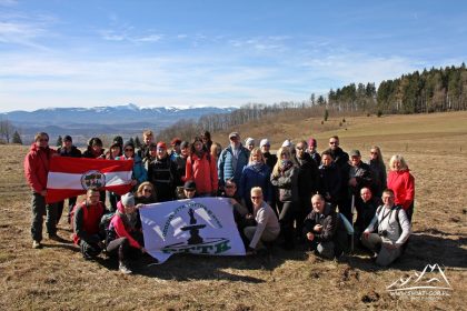 Wspólne zdjęcie na Przełęczy Komarnickiej.