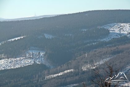 Kopa Biskupia - w tle Pradziad (1491 m.n.p.m.), a w dole Sanktuarium Maria Hilf