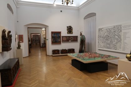 Muzeum Powiatowe w Nysie - nyskie rzemiosło artystyczne i pamiątki miejskie.