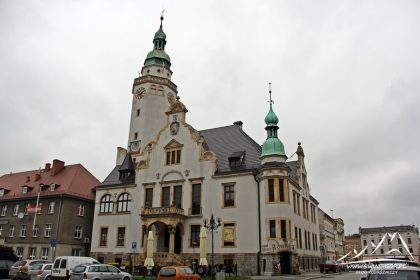 Ratusz w Ziębicach.