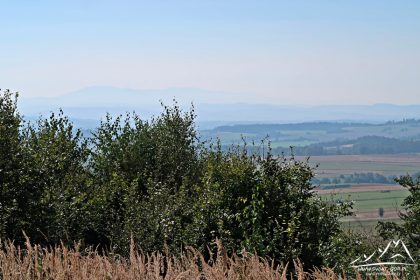 Widoczny Masyw Śnieżnika.