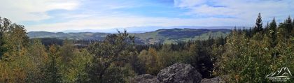 Panorama z Okola.