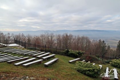 Igliczna - panorama na Góry Bystrzyckie.