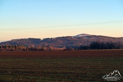 Widok na Masyw Chrobrego i Biskupią Kopę.