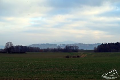 Widok na Biskupią Kopę i Masyw Chrobrego.