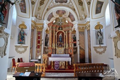 Wnętrze Sanktuarium Matki Bożej Bolesnej.