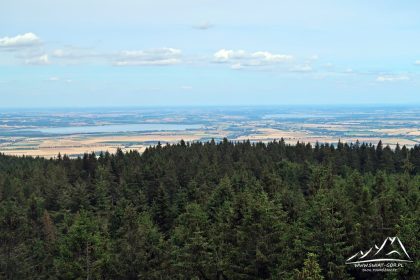 Borówkowa Góra – panorama na jeziora Otmuchowskie i Nyskie.