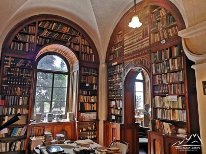 Biblioteka franciszkańska.