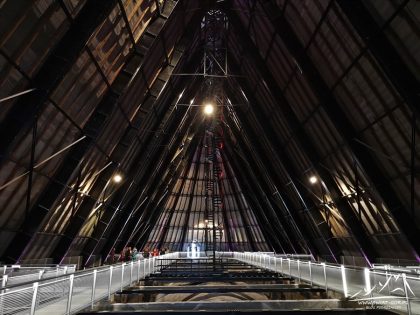 Wnętrze dachu bazyliki.