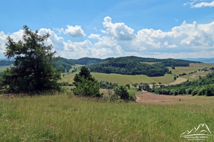 Sędzisz - widok na Góry Żelazne.