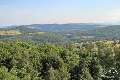 Dłużek - widok na Rudawy Janowickie.