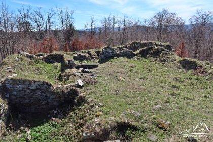 Ruiny Zamku Karpień.