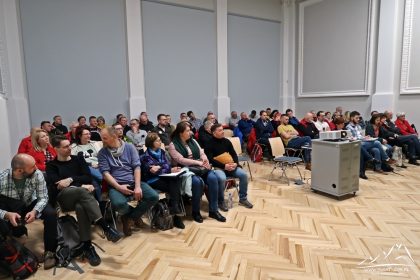 Kurs Przewodnika po Kłodzku - sala wypełniona po brzegi.