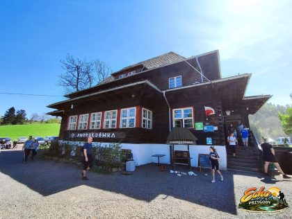 Schronisko Andrzejówka Przełęcz Trzech Dolin Góry Kamienne